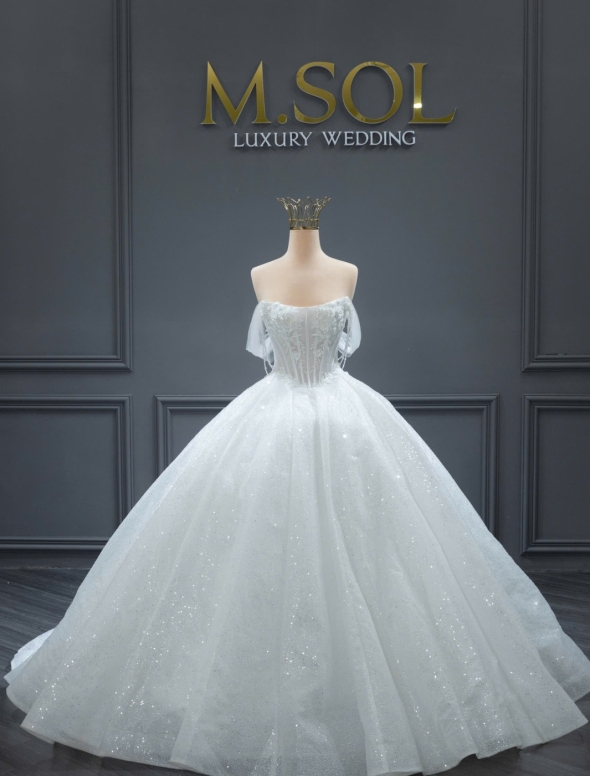 ​​​​VÁY LUXURY LO9