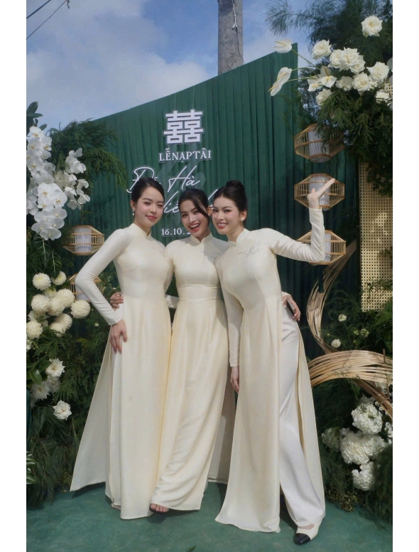 ÁO DÀI BÊ LỄ 25